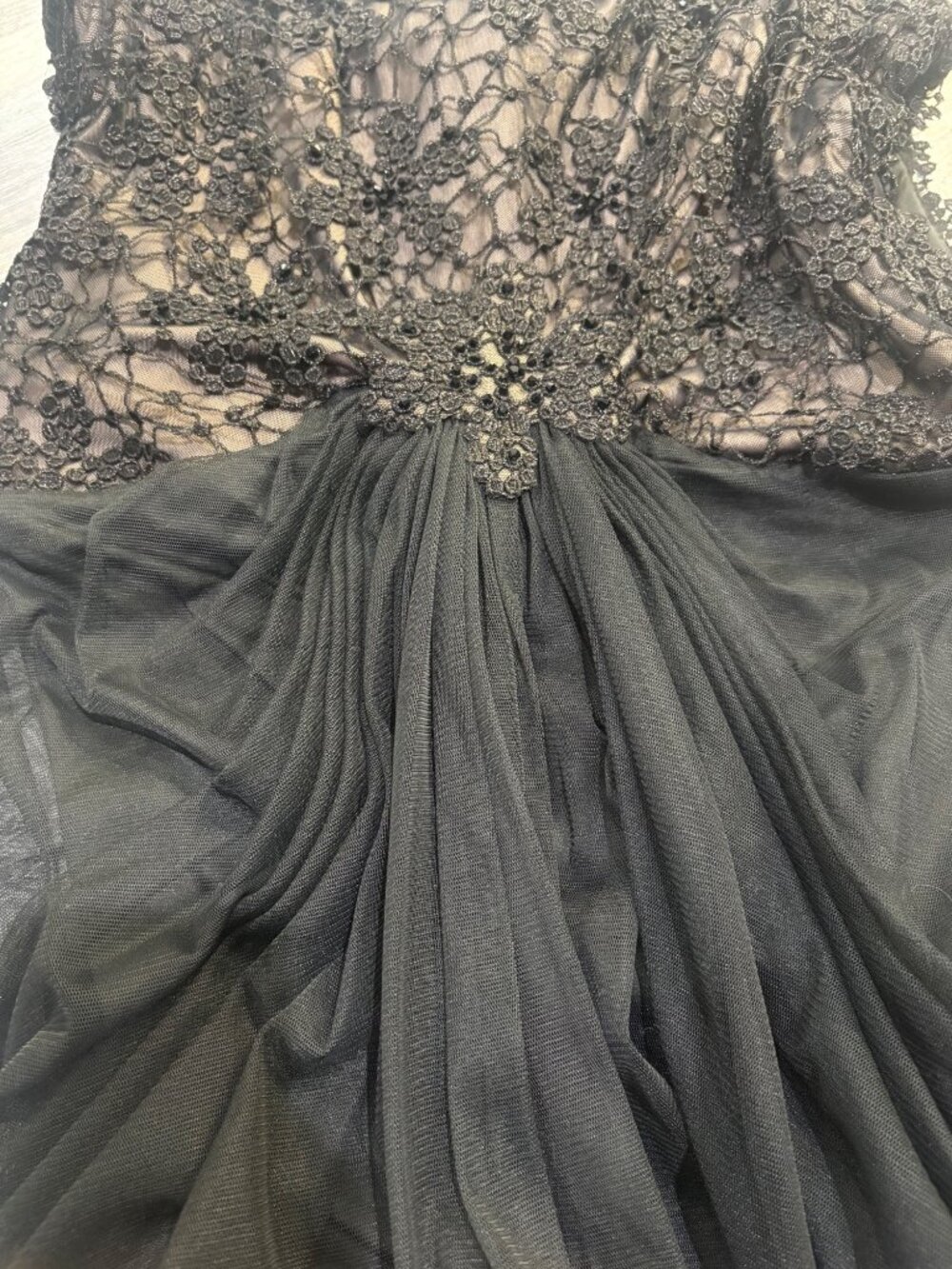 Tadashi Shoji Floral Lace Sleeveless Gown in Black - Picture 3 of 7
